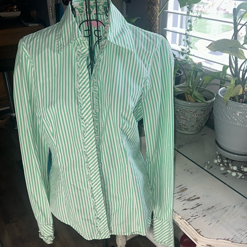 Lilly Pulitzer collared shirt, size 6